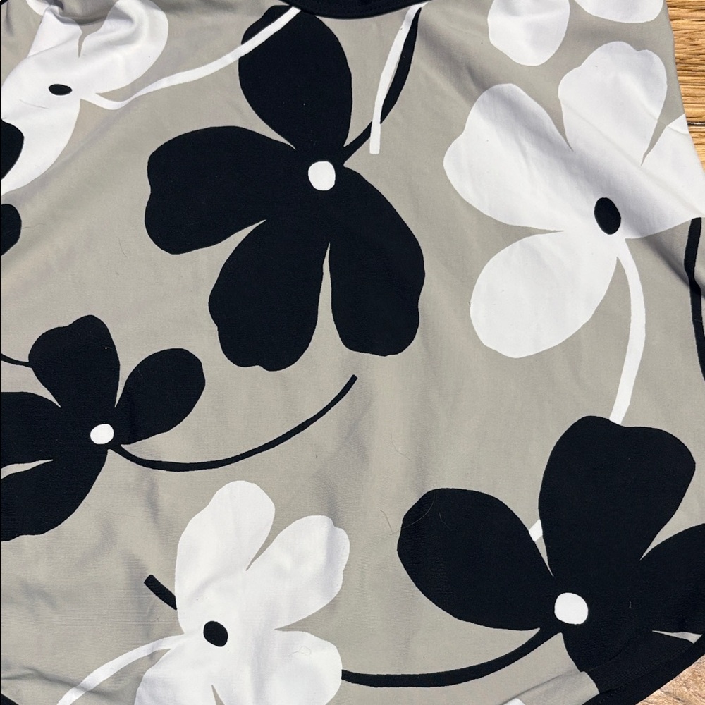 Anne Cole Black and White Floral One PieceNWT - Picture 5 of 7